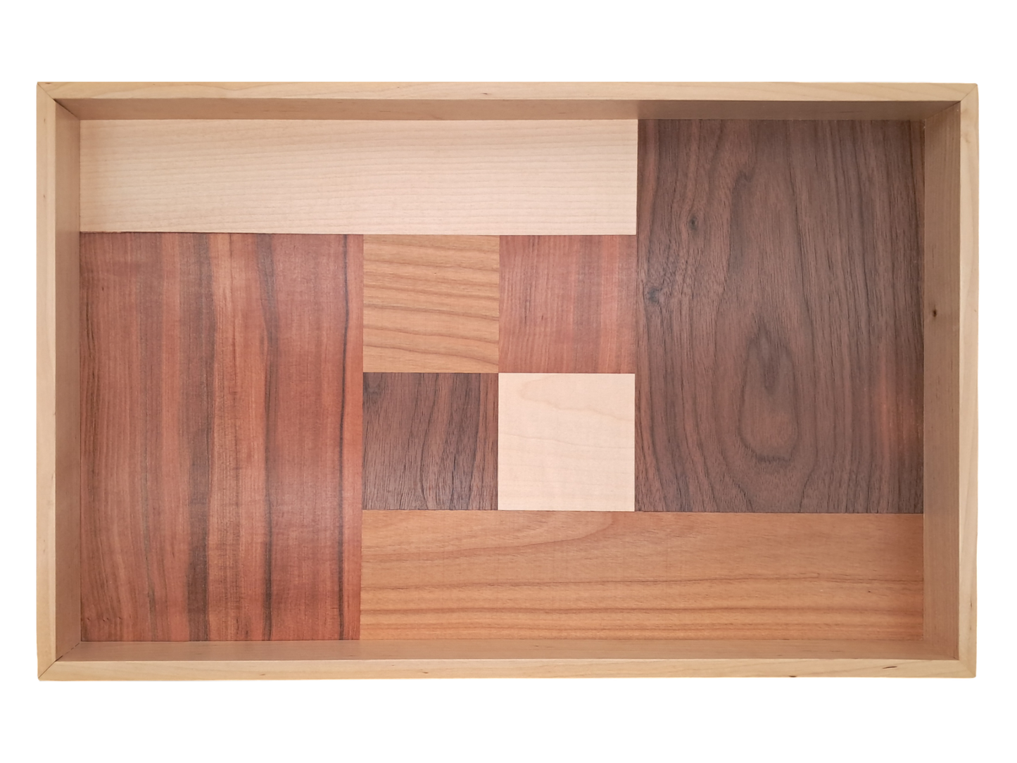 Tablett mit Intarsie B07